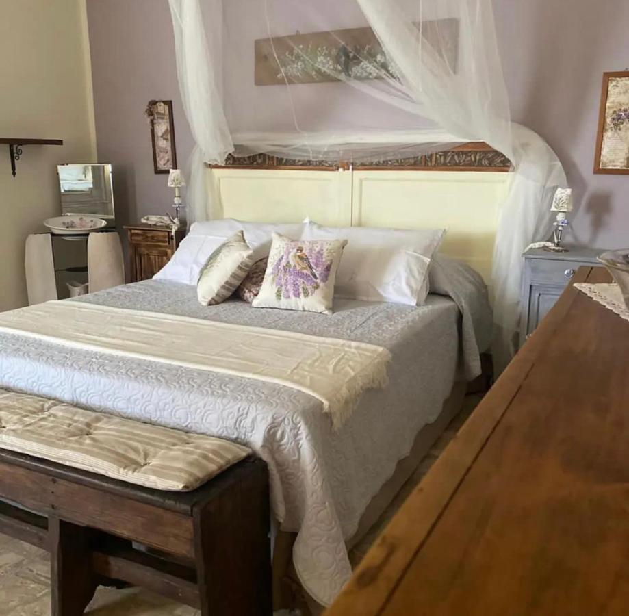 Anticacascina Bed and Breakfast Quarto  Buitenkant foto